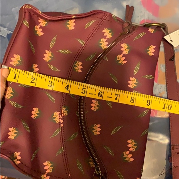 SALE🎉 Sonoma | Floral Fold-over Cross Body - Picture 5 of 8